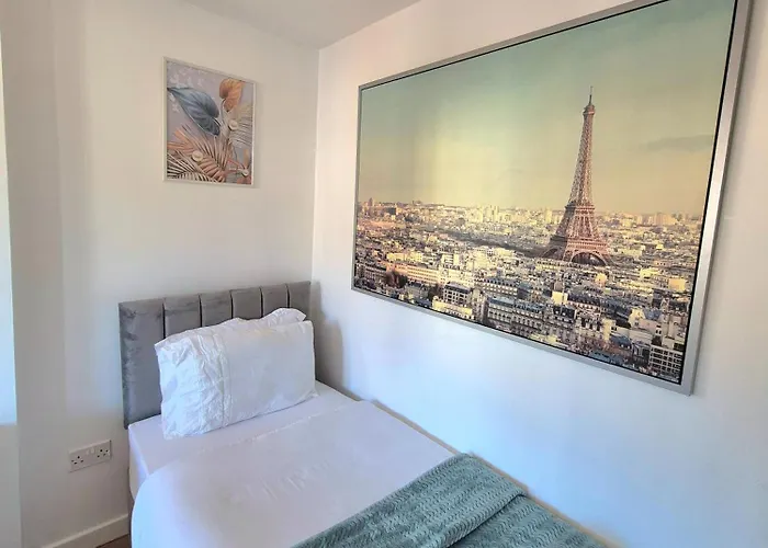 Entire In Leeds, Free Parking, Free Wifi Leeds (West Yorkshire)